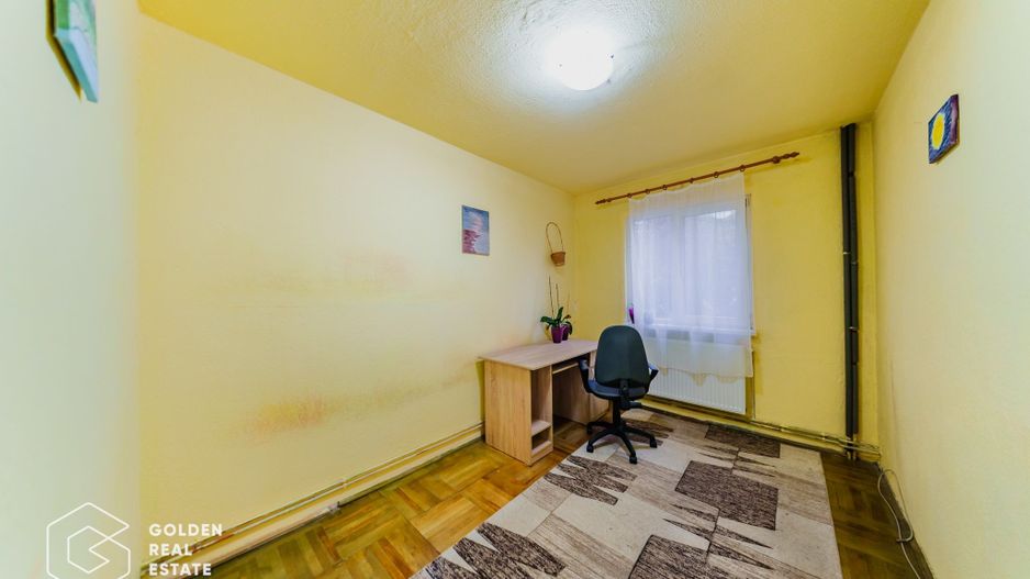 Apartament  4 camere, etaj 1, zona Vlaicu, centrală proprie, loc de parcare - Poză 4