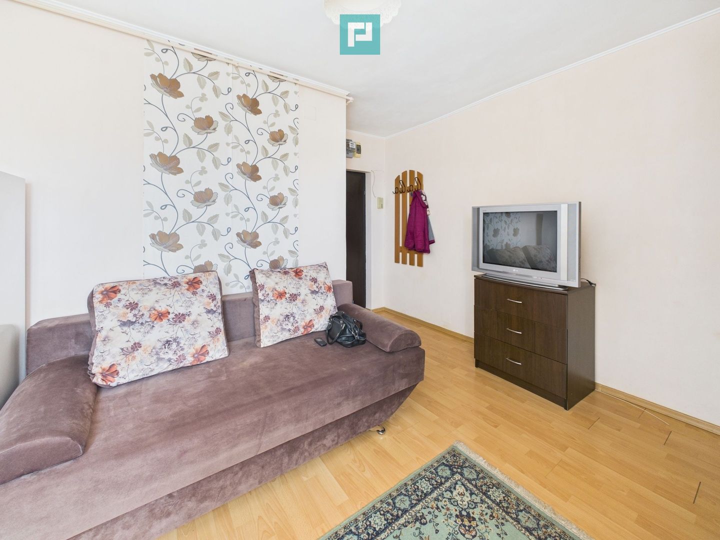 Garsonieră de închiriat pe  Postăvarului Titan Zonă liniștită - Poză 3