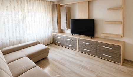 Apartament 4 camere -Zona Ioșia