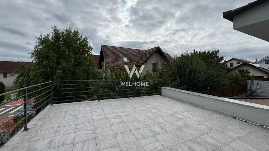 Casa superba , 5 camere si garaj ,zona linistita Sibiu - Poză 10