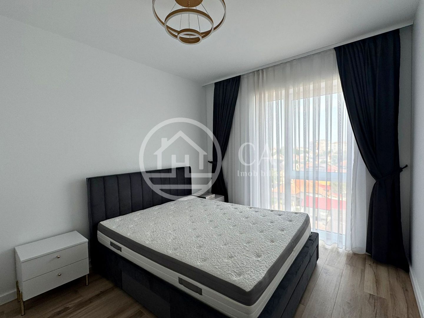 Apartament LUX de închiriat cu 2 camere în PRIMA ARENA, Oradea - Poză 1