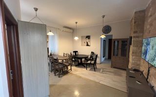 Apartament 3 camere, garaj si boxa - zona Centrala-Prefectura - Poză 12