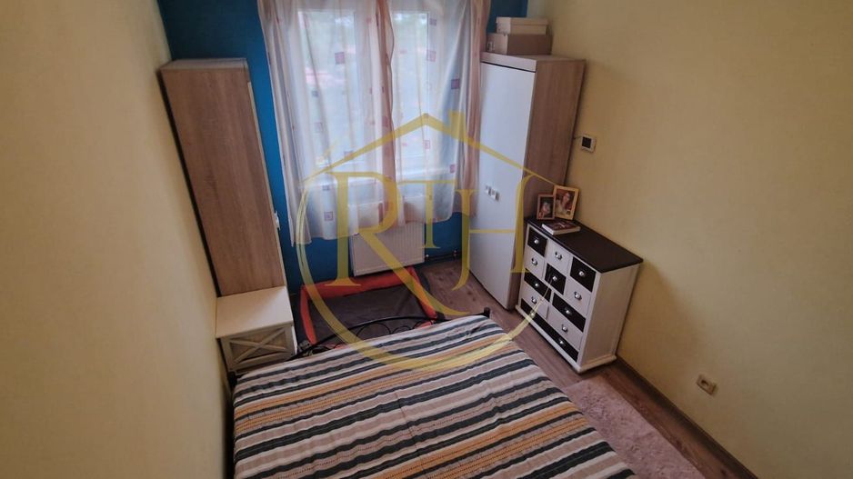 Vand apartament cu 4 camere in zona spitalul judetean,comision ,,0'' - Poză 12
