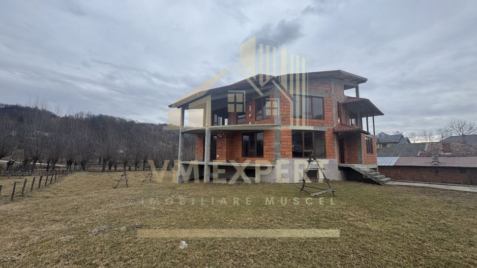 VILA 7 CAMERE TEREN 1654 MP BUGHEA DE JOS ARGES - Poză 41