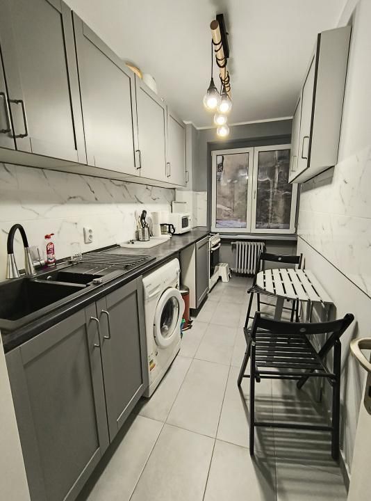 Piata Romana - Magheru - KFC - Poză 6