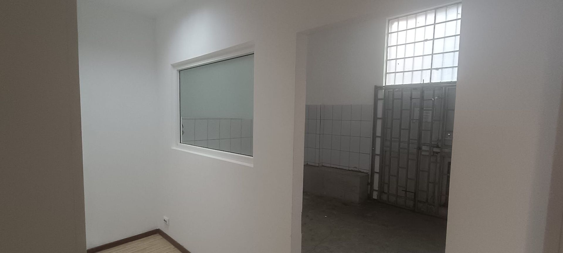 Spațiu Cafenea, Salon Cos., Cab.Stomat. !Vis a vis de Catedrala Neamul - Poză 9