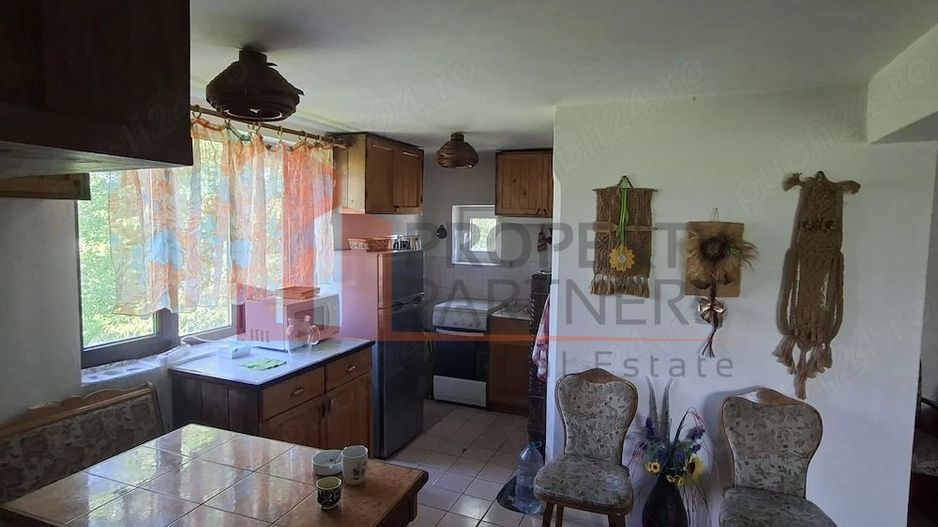 PROPIETAR URGENT Casa duplex BRAN arpox 300m utili, 1300mp teren - 2 case la pret de 1 apartament !! - Poză 9