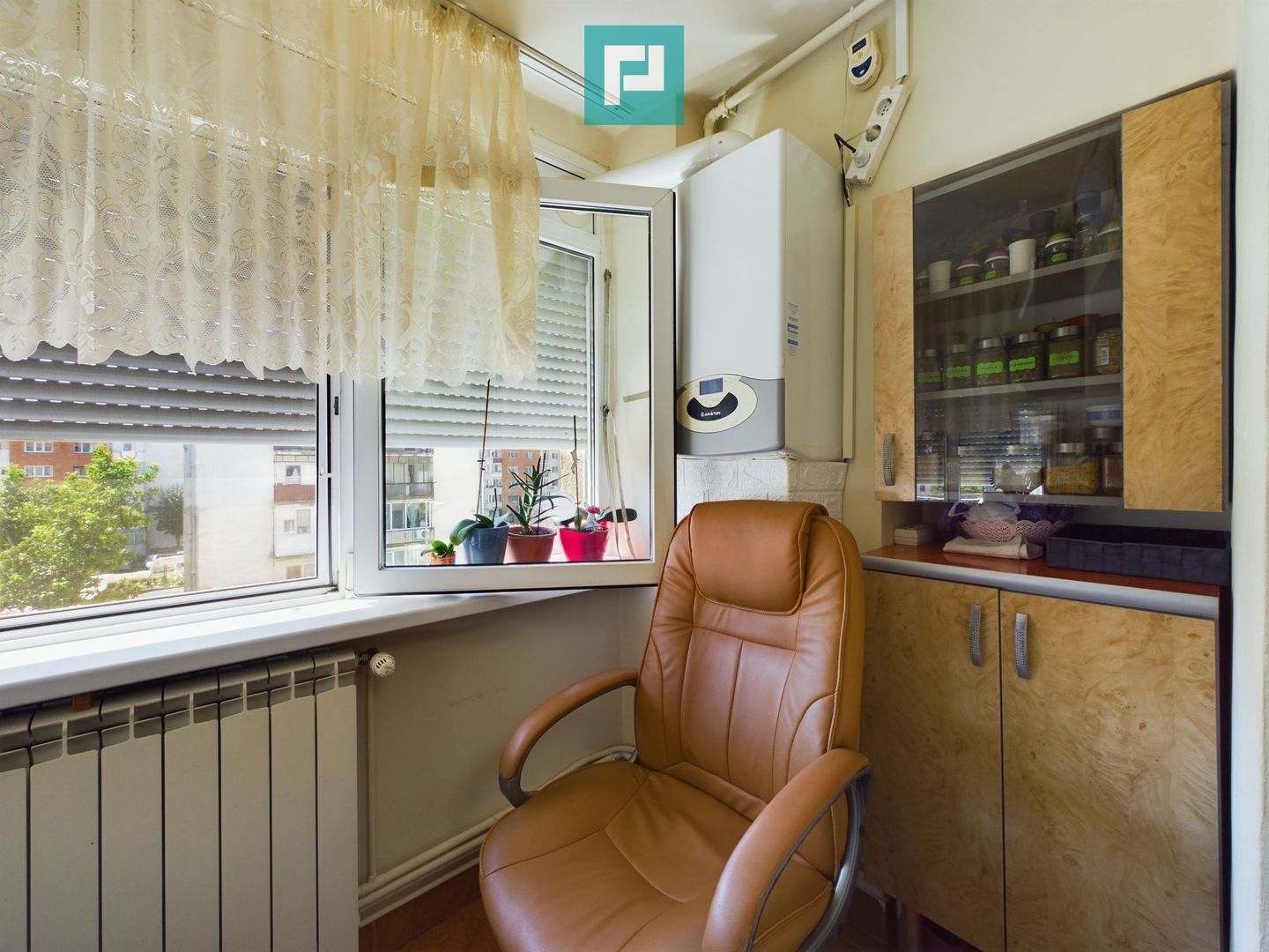 Apartament cu 3 camere în Alfa - Poză 8