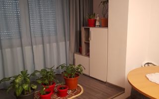 Apartament 3 camere in zona Micro 7( la intersectie cu str. Pinilor) - Poză 9