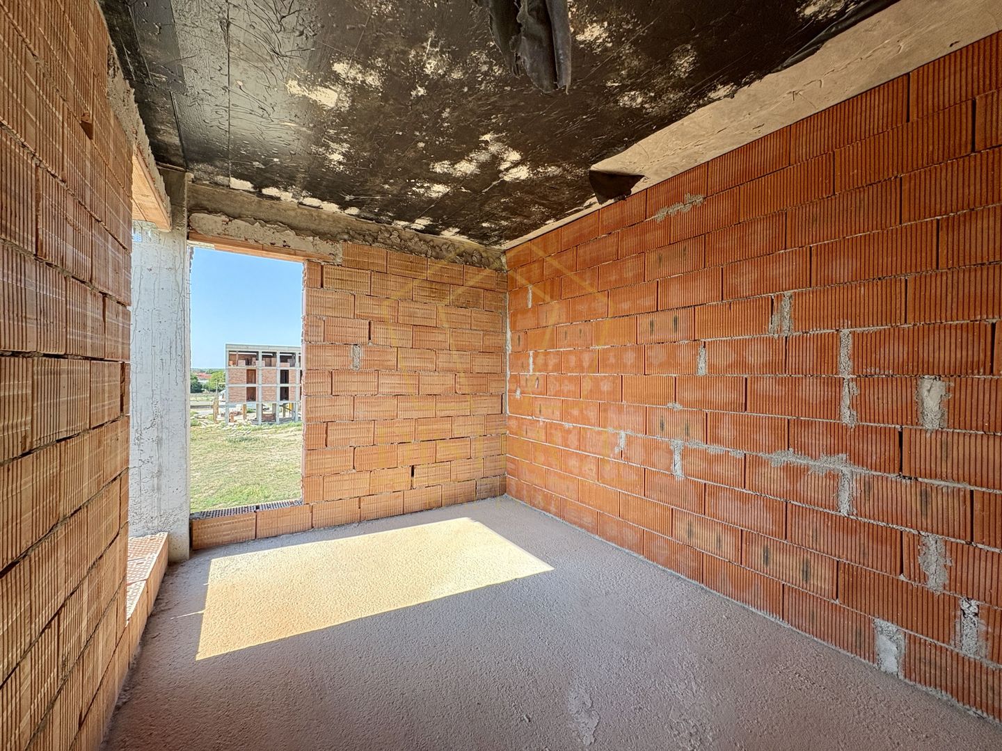 Apartament cu 3 camere si 2 bai | Mosnita Noua - Poză 3