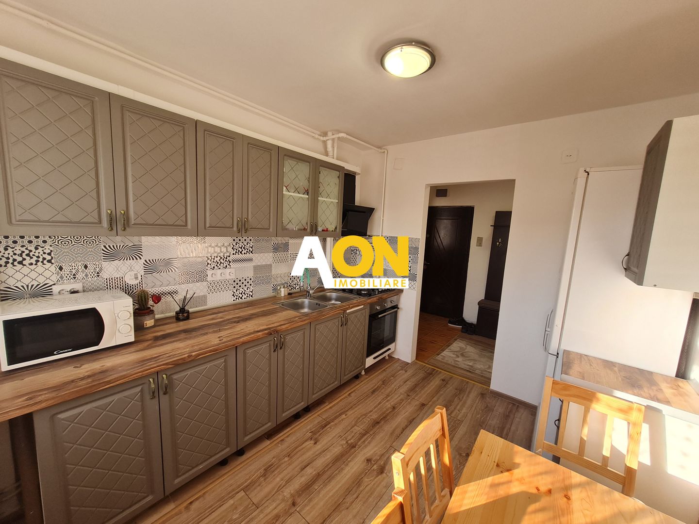 Apartament 2 Camere, Decomandat, 54 mp, Zona Cetate - Poză 6