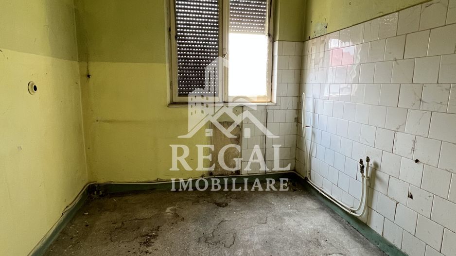 Apartament cu 2 camere, Micro 4 – Etaj 4/4 - Poză 3