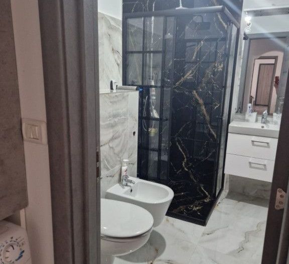 Vand apartament la cheie full - Poză 1