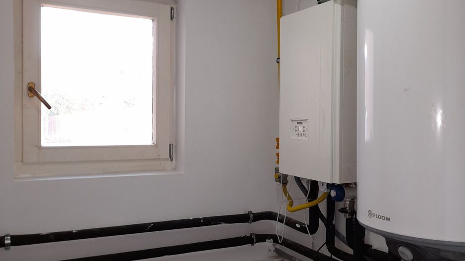 Casa cu 3 dormitoare, centrala gaz, in Cartierul Grigorescu, Oradea - Poză 16