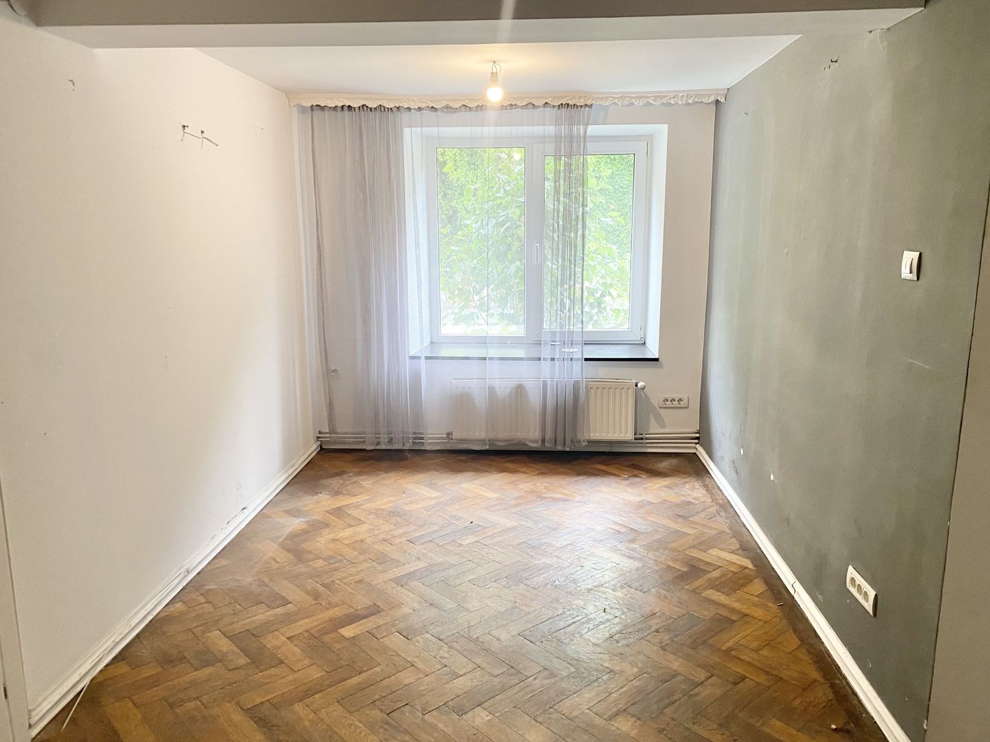 Zona Piata Sfatului ,Spatiu luminos, situat la parter - Poză 9