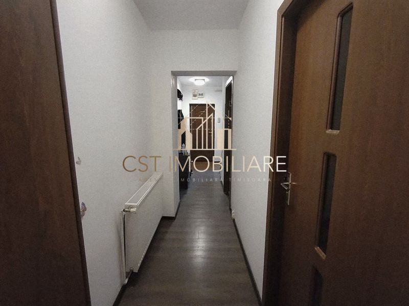 Sagului - Apartament 3 Camere - Decomandat - Etaj 3 - Poză 2