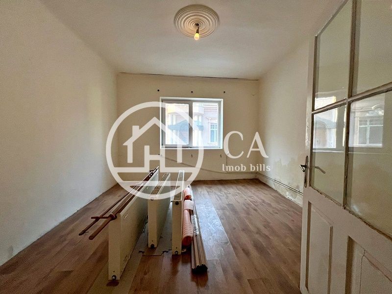Apartament de vânzare cu 2 camere în zona ULTRACENTRALĂ, Oradea - Poză 1