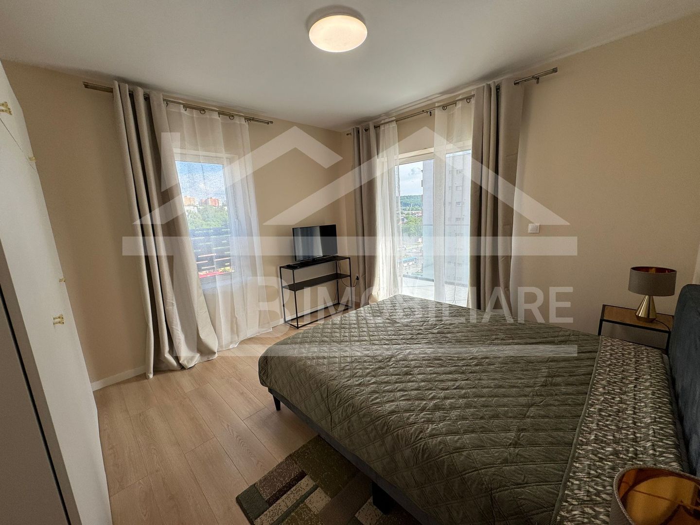 Apartament cu 2 camere, 55mp, parcare, Zona Vivat Residence - Poză 7