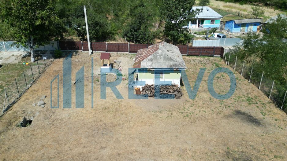 Casă și teren de vânzare în Parincea jud. Bacău. - Poză 11