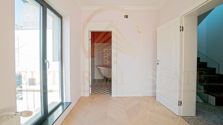 Năvodari - Casă exclusivistă cu ponton privat – Primul rând la lac - Poză 42