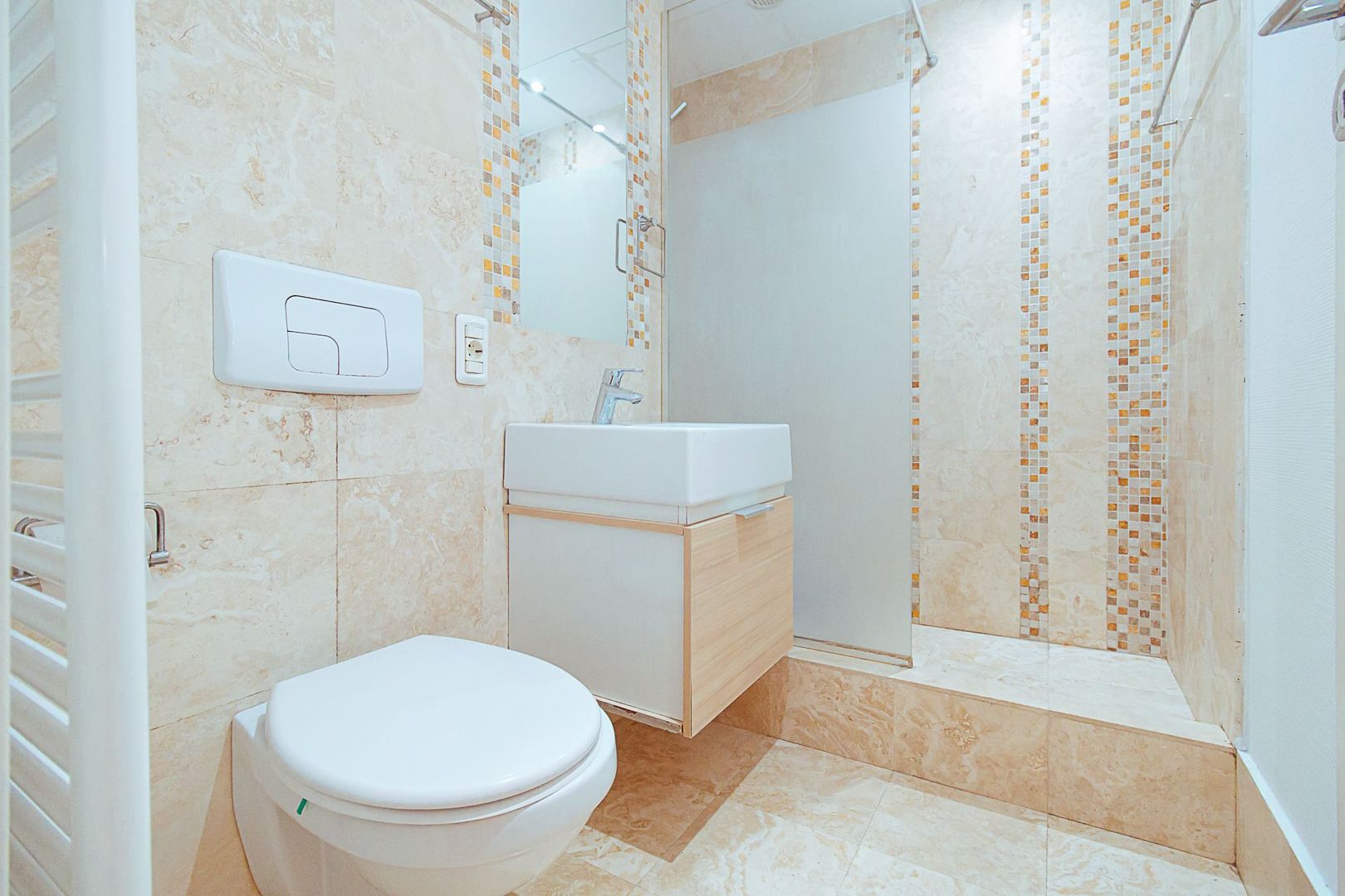 Comision 0% -  2 camere si jumatate, pretabile locuintă sau birouri - Poză 3