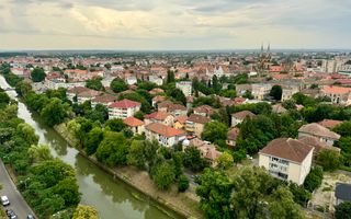 Apartament  la Isho cu vedere panoramica asupra orașului - Poză 7