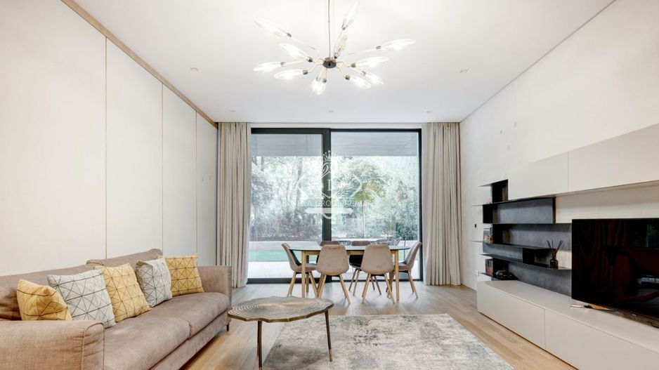 Floreasca | Parcul Verdi | 3 camere | 253mp | 120mp curte | 4000 euro + TVA - Poză 2