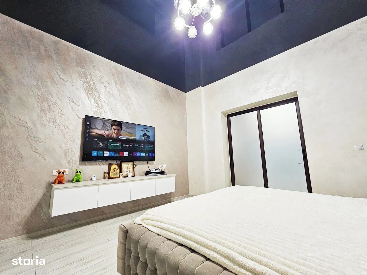 De vanzare  casa 2 camere, renovata -Piata Centrala, 89.000 euro - Poză 2