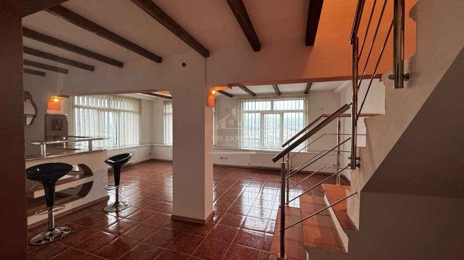 APARTAMENT CAMPULUNG TIP PENTHOUSE, 5 CAMERE GRUI - Poză 2