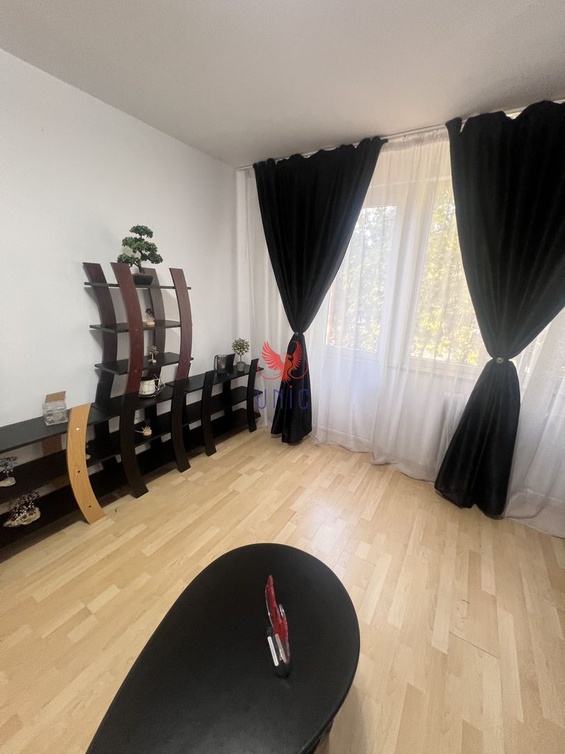 Decomandat, stradal, Calea Bucuresti etaj 1 - Poză 22