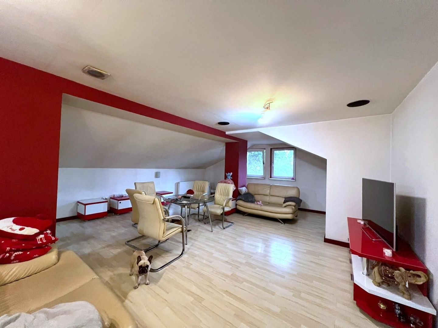 Teren 500 mp cu două clădiri Sisesti-Vatra Noua - Poză 3