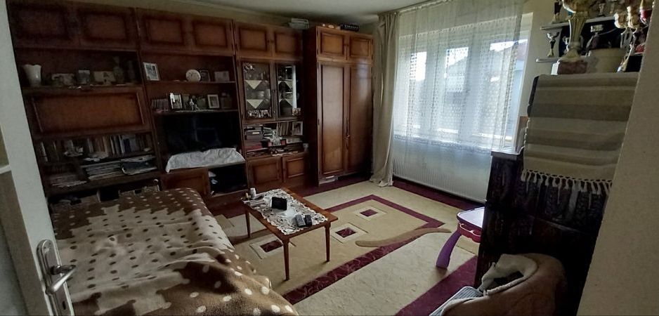 BRASADAS vinde casa in zona Titulescu / schimb apartament. - Poză 1