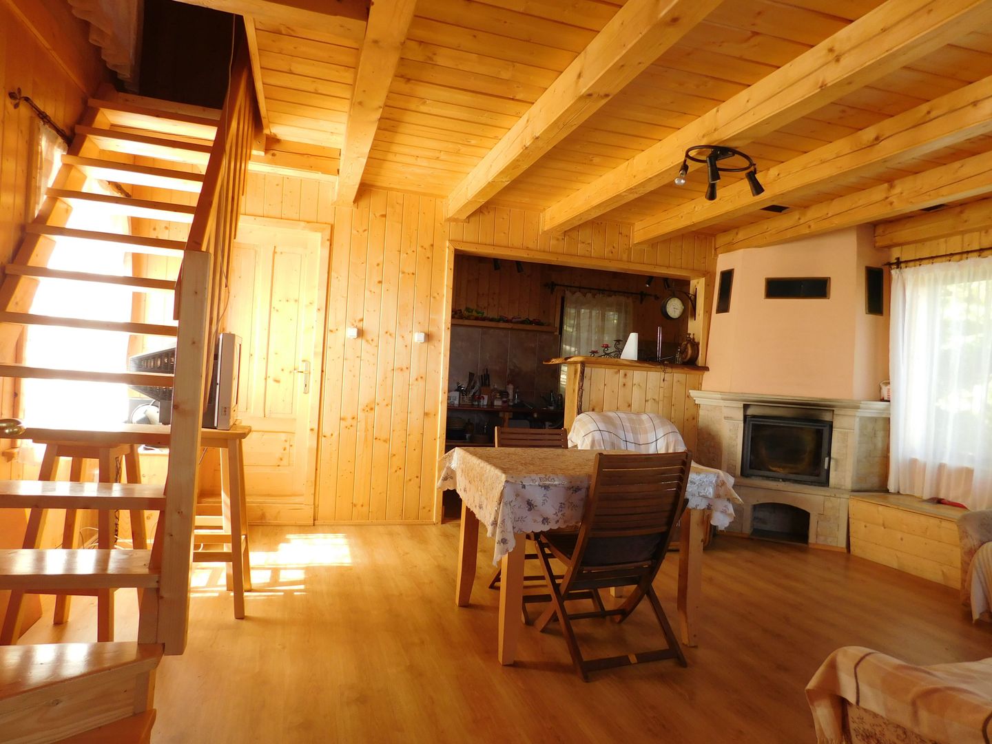 Casă de vacanta de vanzare, in Marisel, langa Cabana Motilor - Poză 33