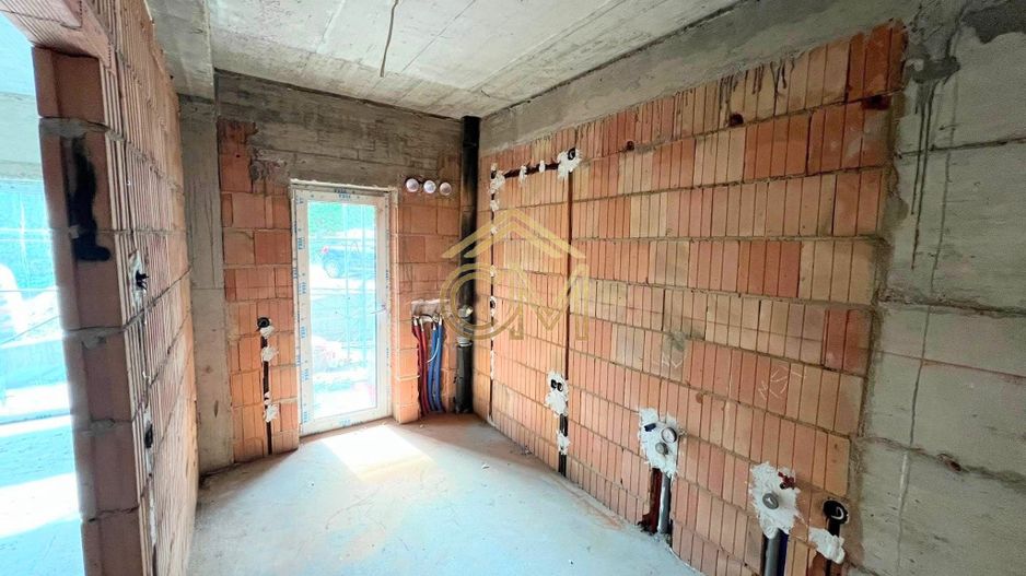 Apartament 1 Camera-Etaj 1-Balcon-Parcare-37MPU - Poză 3