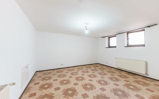 Apartament spațios, cu potențial multiplu, central - Poză 4