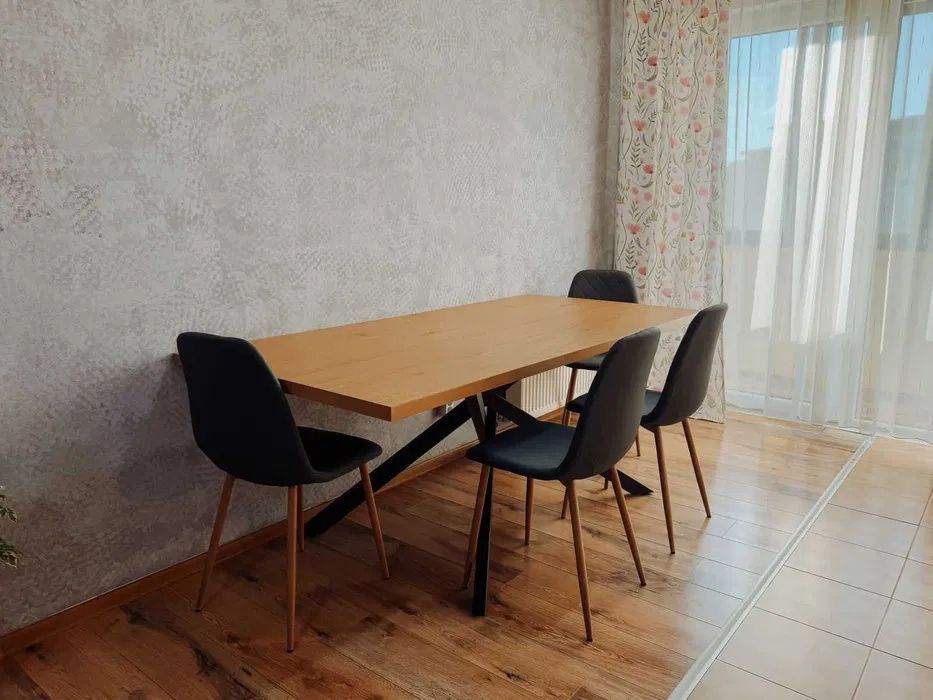 Apartament de vanzare, 2 camere, etaj intermediar, balcon, parcare - Poză 4
