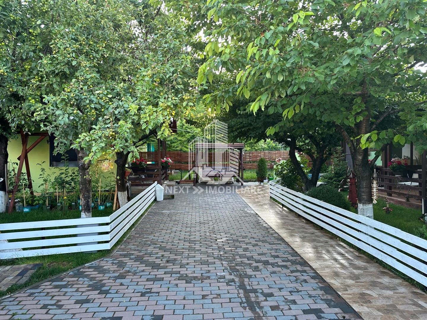 Proprietate Costinești  6 camere si teren 476 mp - Poză 5