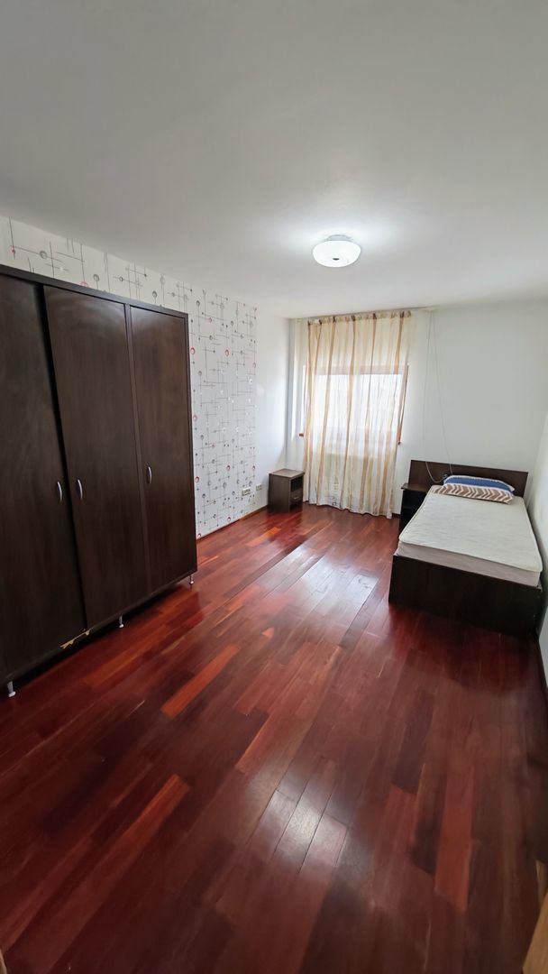 Apartament 3 camere - Poză 3