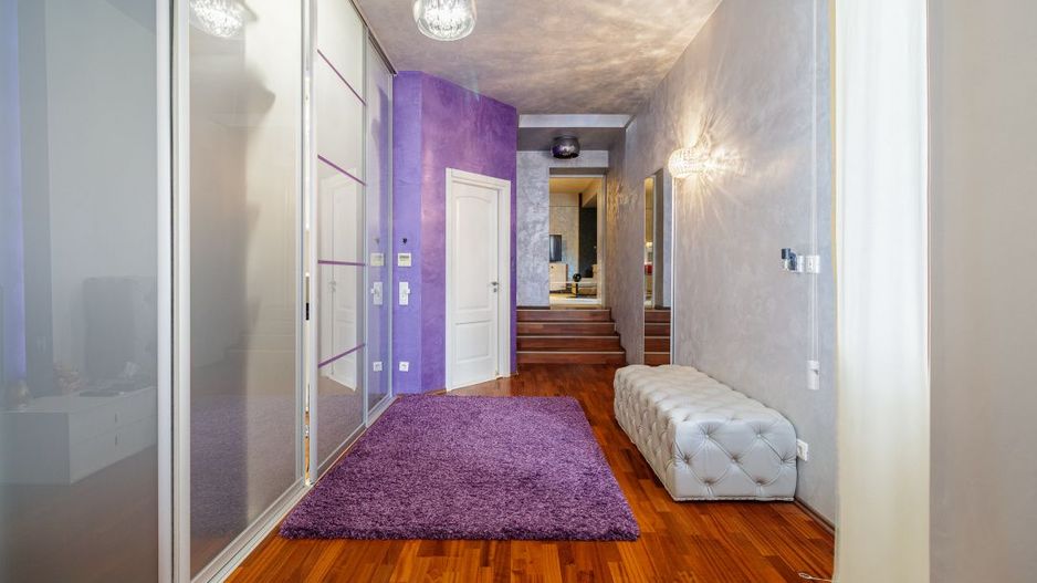 Resedinta premium| Teren de tenis | Piscină încălzită | Infrastructură completă! - Poză 17