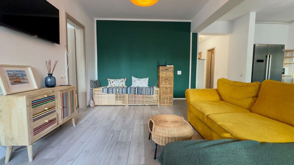 3 camere Semidecomandat | 2 bai | Parcare | Mobilat Utilat | Curte - Poză 9