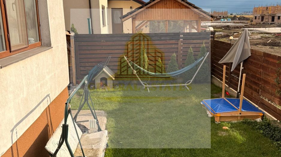 Apartament nou, luminos, cu curte proprie și parcare inclusă - Poză 8