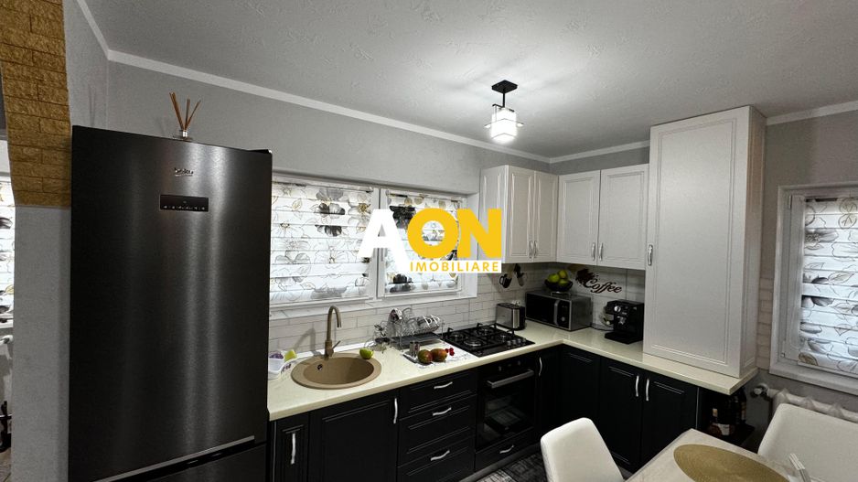 Casa de vanzare, 4 camere, 2 bai, mobilata-utilata, 234 mp teren - Poză 3