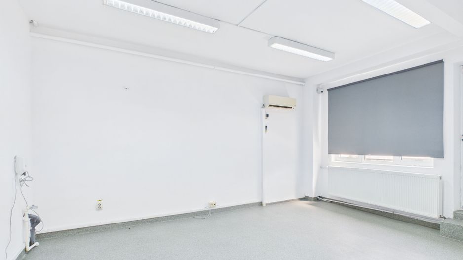 Clădire de 560 mp utili ~20 încăperi | Configurație medicală - Poză 4