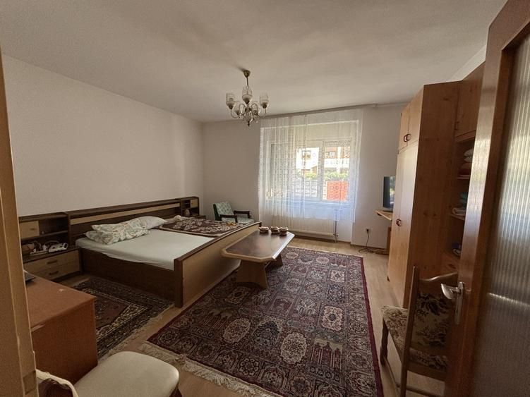 Agenția imobiliara BRASADAS vinde casa in zona CENTRALA. - Poză 8