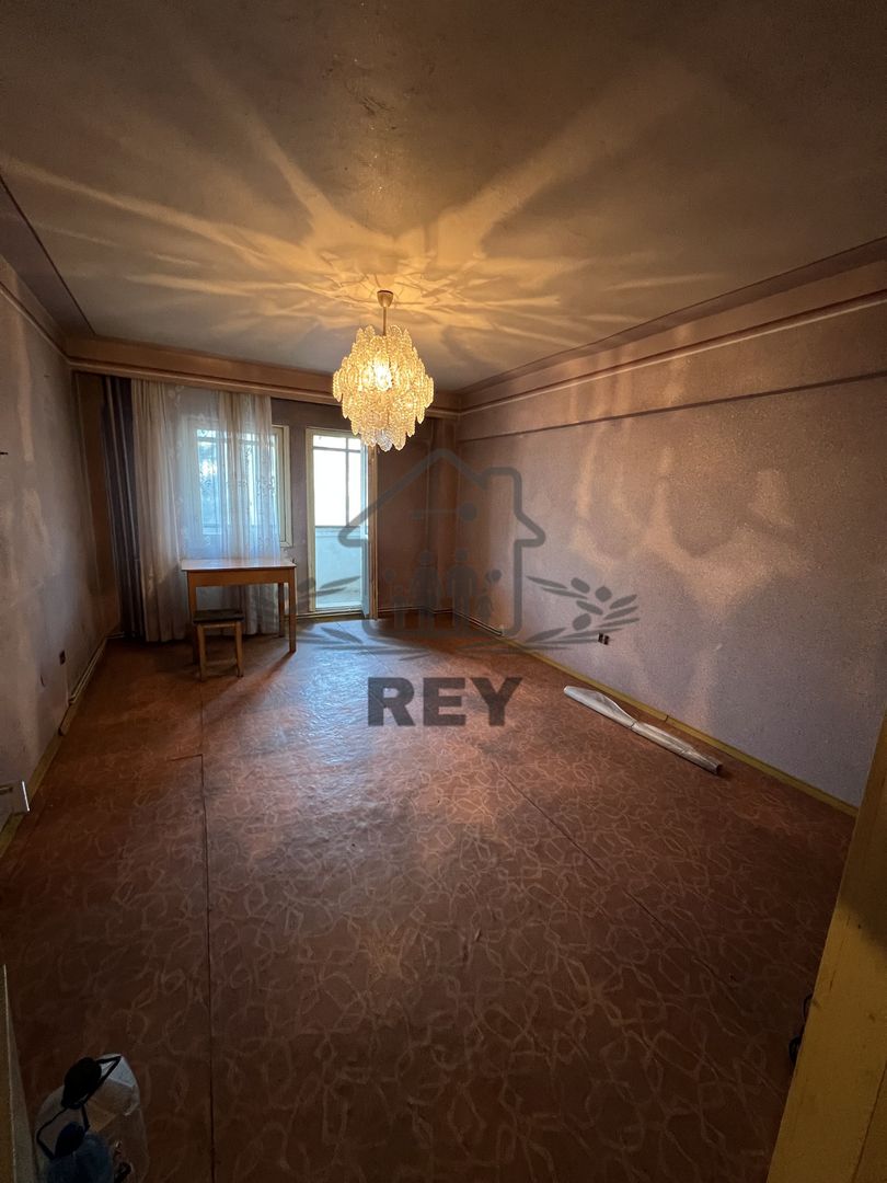 Apartament 4 camere decomandate 4 balcoane etaj 1 Str. Bâlea/Sibiu - Poză 15