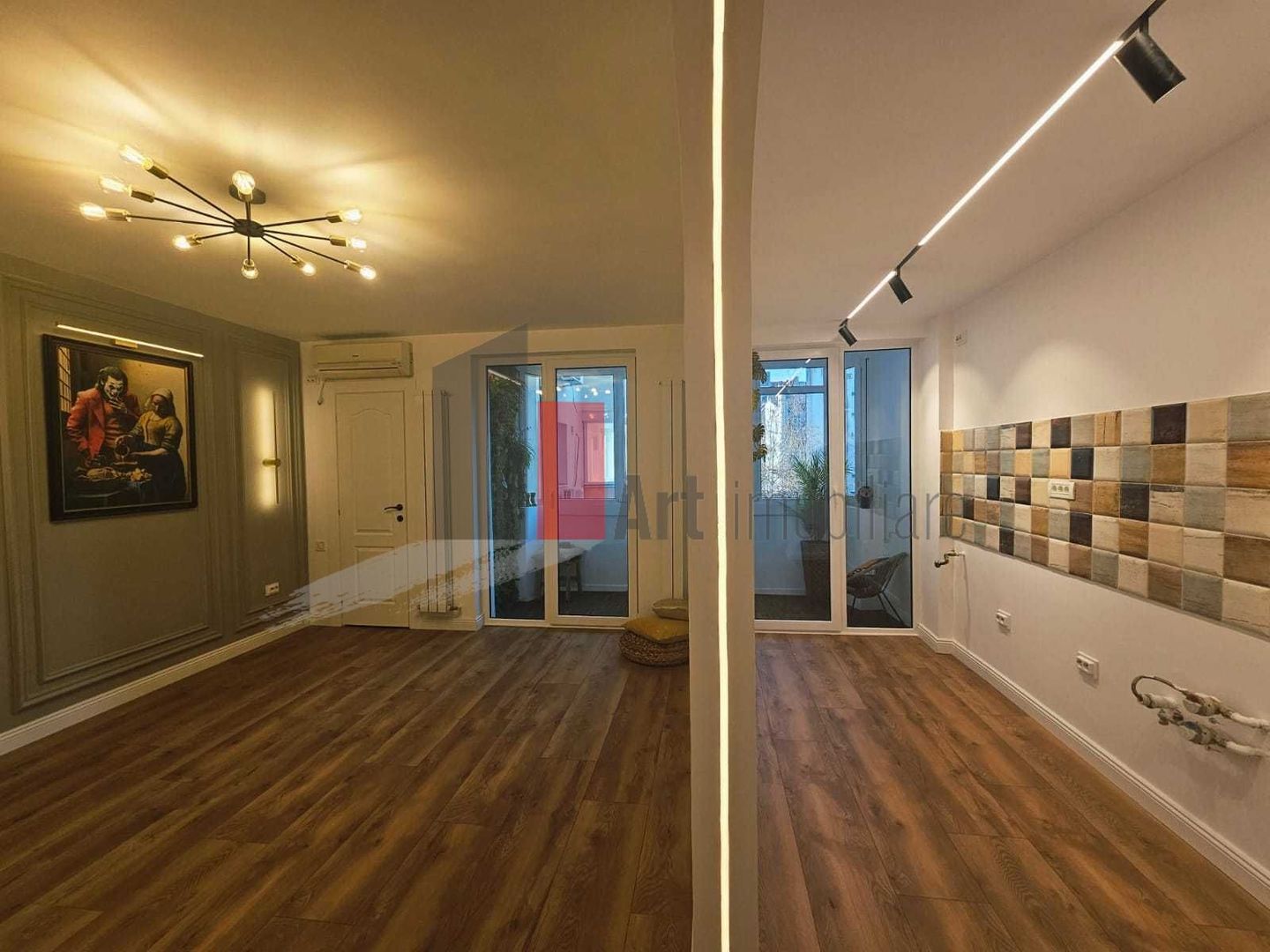 APARTAMENT  DE 2 CAMERE - Poză 1