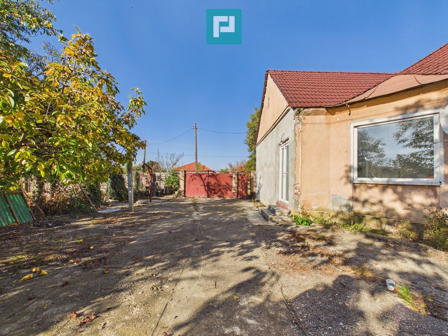 Casă cu teren 983 mp, front stradal 30 m, Cicir - Poză 14