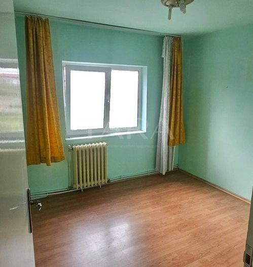 Apartament cu 4 camere,  zona Dambul Rotund - Poză 5