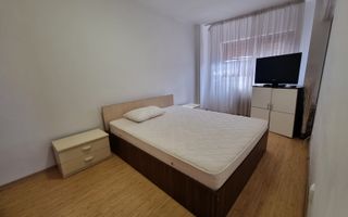 Apartament  3 Camere Zona Liceul Sportiv - Poză 1