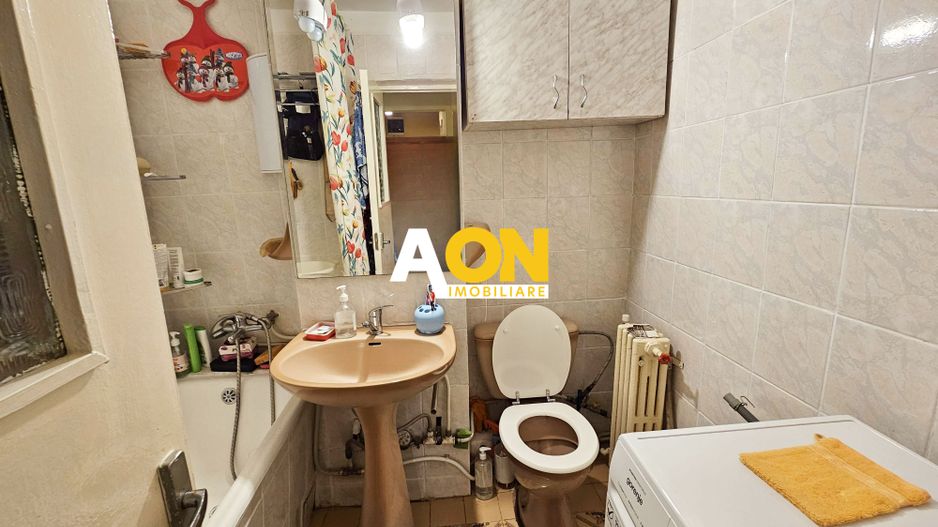 Apartament 3 camere, 2 bai, etaj 2, Cetate, zona Scolii Mihai Eminescu - Poză 8